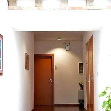 Otel La Cantina