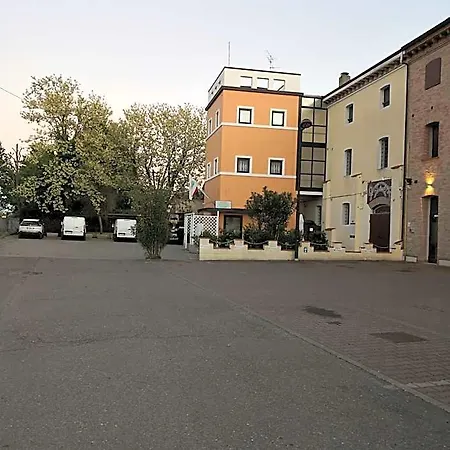 Otel La Cantina