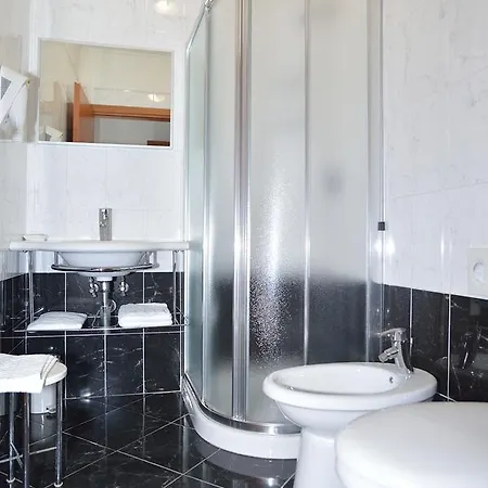 La Cantina Otel 3*