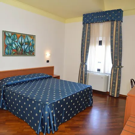 La Cantina Otel 3*